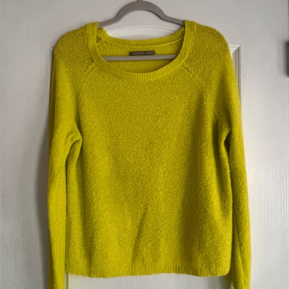 Women's Lime Green Sweater - Picture 1 of 4